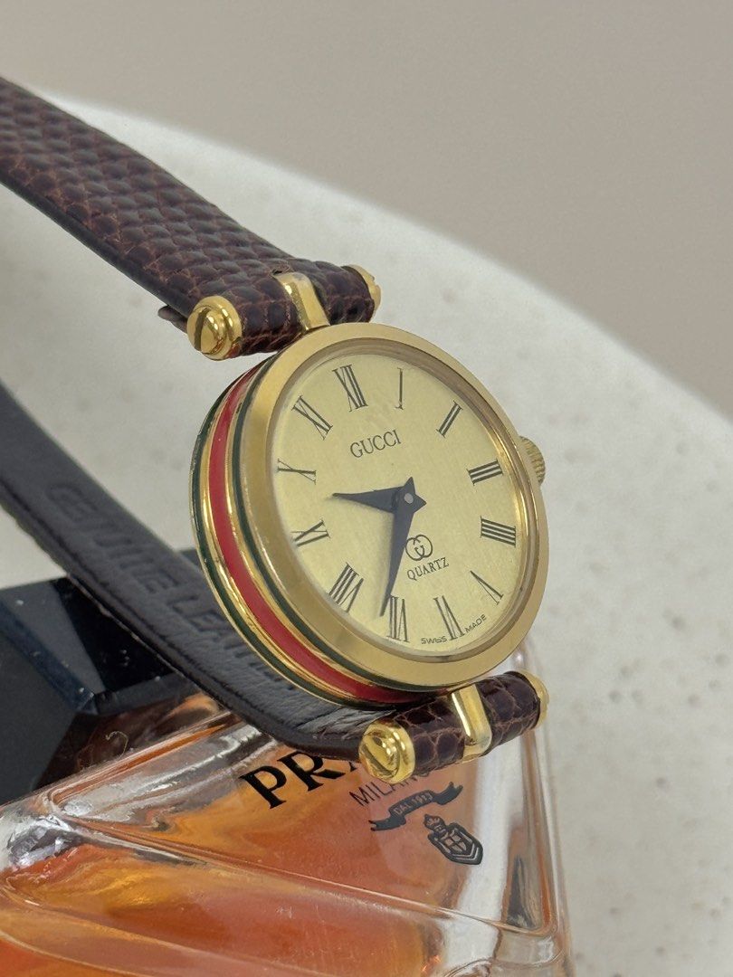 GUCCI SHELLY LINE 2000L (Category: Women's Watches) located in Santa Rosa. Submitted by theclubpatina (Listing ID 1464803271, Image 3). Description: GUCCÍ SHELLY LINE 2000L ✨QUARTZ ✨CASE DIAMETER: 21.5MM ✨STRAP LENGTH: UP TO 18CM ✨HAS MANAGEABLE SCRATCH ON GLASS (DM FOR PIC) ✨STILL IN PRISTINE CONDITION ✨WORKING CONDITION ✨AFTERMARKET STRAP BUT BUCKLE STILL INTACT ✨COMES WITH REPLACEMENT BOX Mine: 12,800 #vintagewatch #ladieswatch #gucciwatch #vi