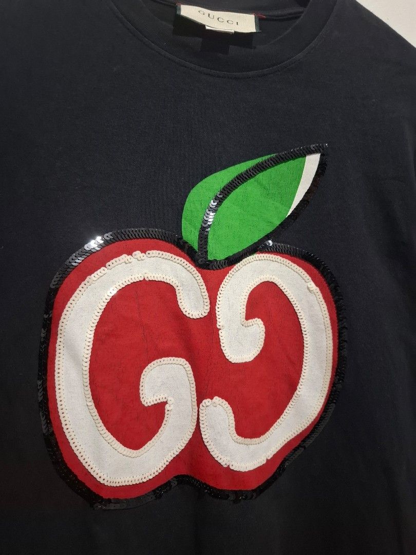 Gucci tee size medium (Category: Tshirts & Polo Shirts ) located in Tarlac. Submitted by christopher.24 (Listing ID 1464874069, Image 3). Description: good condition.
