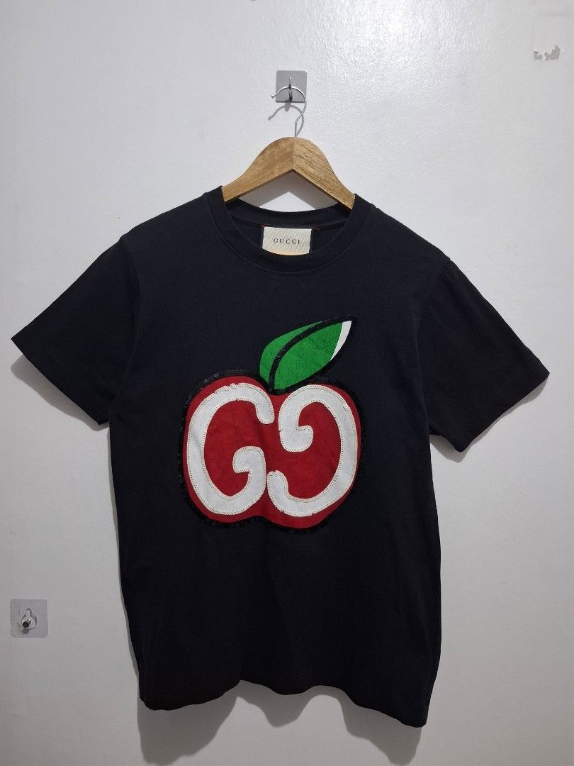 Gucci tee size medium (Category: Tshirts & Polo Shirts ) located in Tarlac. Submitted by christopher.24 (Listing ID 1464874069, Image 1). Description: good condition.