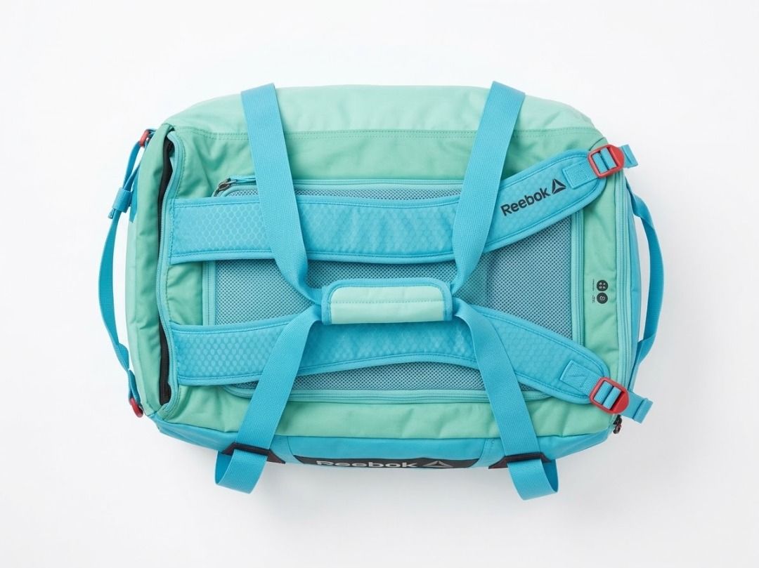 Gym Bag (Category: Sling Bags) located in Manila. Submitted by lifestyledph (Listing ID 1464866304, Image 1). Description: 🎒 Reebok Gym Bag Mostly just stocked and rarely used, so I’m letting it go. Very spacious and great for travel too. Good overall condition with one small scratch/hole, barely noticeable issue. 💰 Asking Price: ₱500 .