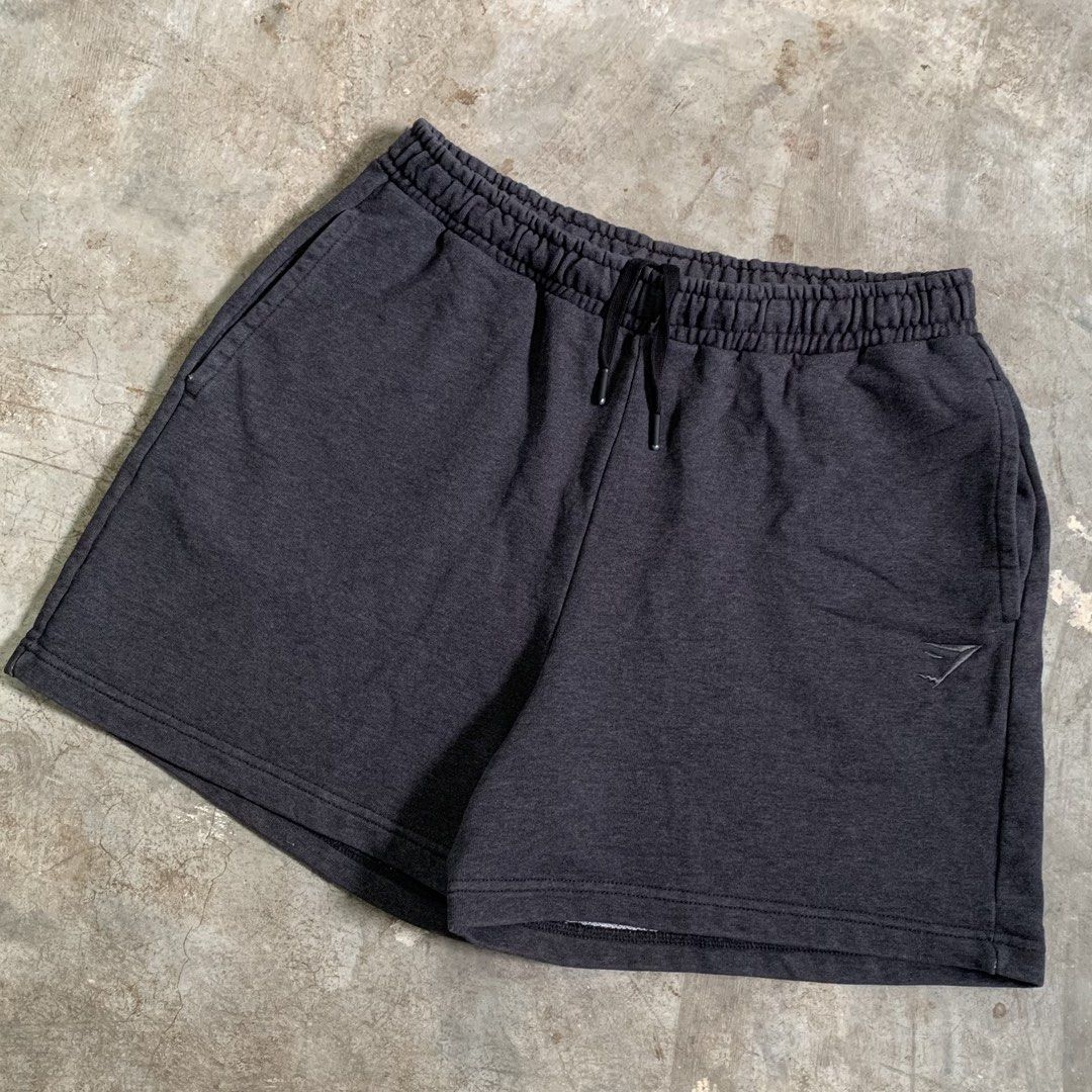 Gymshark Grey Sweat Shorts Size M (Category: Shorts) located in Manila. Submitted by emplysthrift. (Listing ID 1464903871, Image 2). Description: Actual dimes on tapemeasure Waist "31 to 35 Length "16 Excellent Condition Colorrate: 9/10 Flaws: none Unli vouch/vc for safe transactions 📲 Location: Laspinas City, Metro Manila, Brngy Talon Uno. 📍 DM IF INTERESTED📥 - Brand: Gymshark - Style: Sweat shorts with dark grey wash - Size: Medium - Materia