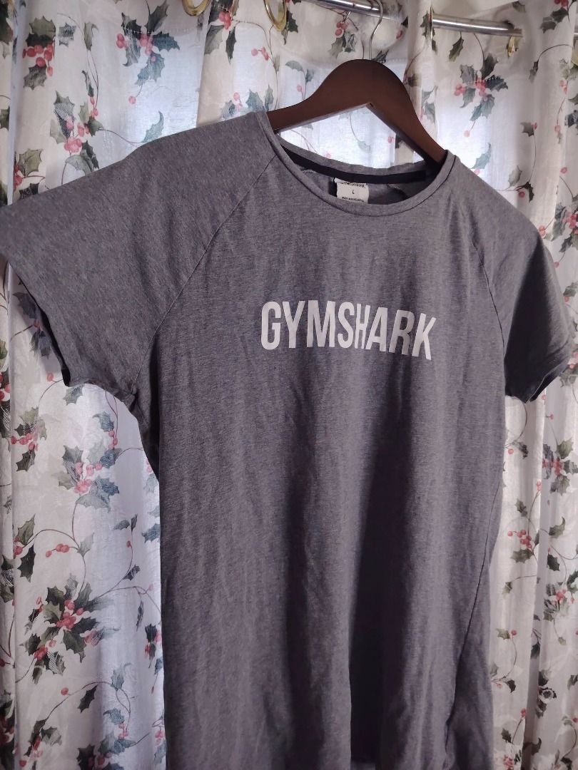 GYMSHARK WMNS SPELLOUT LOGO TEE // Large (Category: Shirts) located in Legazpi City. Submitted by urbangarmentsarch4500 (Listing ID 1464870936, Image 2). Description: GYMSHARK WMNS SPELLOUT LOGO TEE Excellent Condition Large Womens W 19.5 L 26 NO ISSUE 👾 GRAB 600 (Automatically YOURS)⛓️ --- ‼️w/ FREE STICKERS FOR EVERY PURCHASE⁉️ 🛒🛒🛒 BUY. SELL. TRADE. CONSIGN🗣️🤝🏼 BLESS THY HUSTLE! 🧿✨.