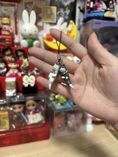 (Category: ) located in . Submitted by meowietrinkets (Listing ID 1464944173, Image 1). Description: .