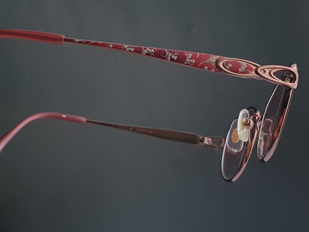 Hanae Mori Japan Eyeglass Frame (Category: Sunglasses & Eyewear) located in Quezon City. Submitted by WasalakTwo (Listing ID 1464955539, Image 1). Description: Bought in Japan Durable and high quality Goodcondition Clean and presentable Lens are graded, but replaceable Open for delivery nationwide Front Width 12.8cm Front Height 3.6cm.
