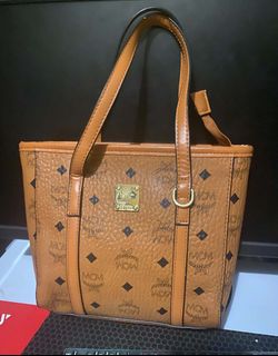 (Category: ) located in . Submitted by glaiza02 (Listing ID 1464882531, Image 1). Description: .