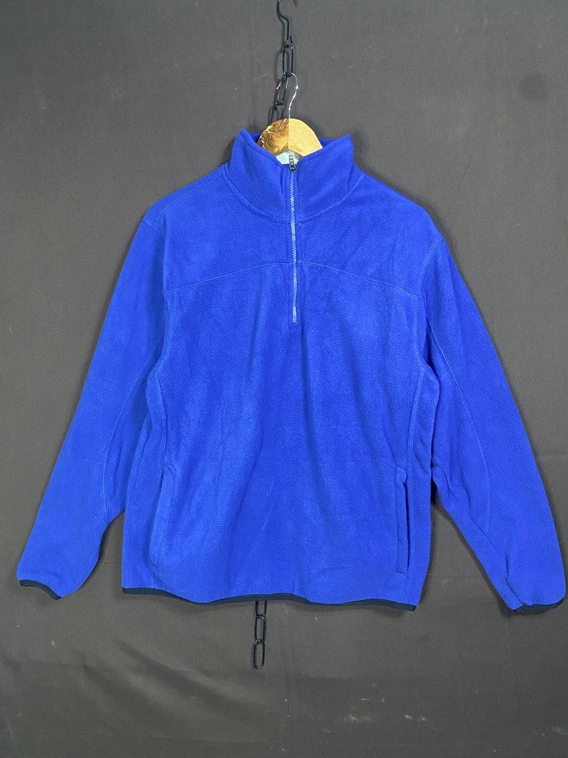 Hanes Fleece Half Zip (Category: Coats, Jackets and Outerwear) located in Bay. Submitted by paoloconic70568 (Listing ID 1464867174, Image 1). Description: (H)anes Fleece Half Zip Color Rate: 10/10 Color may vary due to lighting S on tag W-21 L-26 Issue: None ₱250 No deleting of comments. All items are thrifted manage your expectations. Good Thrift, Good Mood..