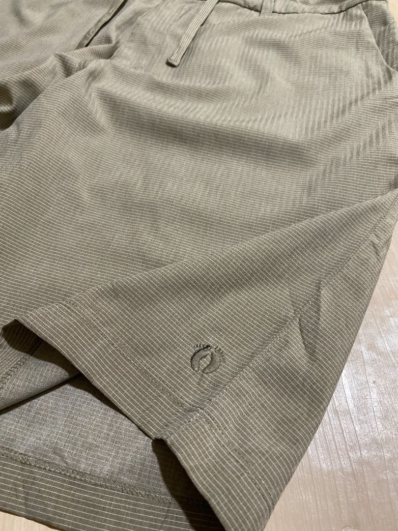 Hang Ten Nylon Stretch Shorts (Category: Shorts) located in Cadiz. Submitted by thespotcdz (Listing ID 1464834127, Image 2). Description: Size 34 Length 20.5 Excellent condition.