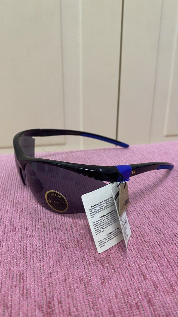 Hangten sunglasses for men (Category: Sunglasses & Eyewear) located in General Tinio. Submitted by ubuyshoppers (Listing ID 1464922028, Image 2). Description: 💯% Original items from U.S.A On hand ph ready to ship nationwide Location : Nueva Ecija Courier : J&T ⛔️Disclaimer : We are not affiliated or associated with any of the brands featured in our post/live. All copyright and trademarks reserved to the original brand owner..