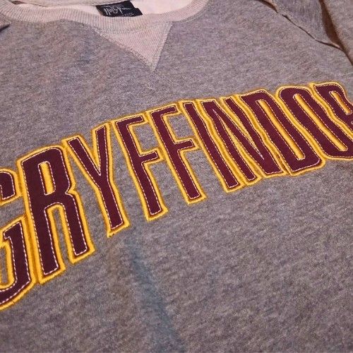 Harry Potter Universal Studios Gryffindor Sweater (Category: Coats, Jackets and Outerwear) located in Marikina City. Submitted by thefirstchapterph (Listing ID 1464857743, Image 2). Description: ✅️ Never worn ✅️ No issues ✅️ Already washed.
