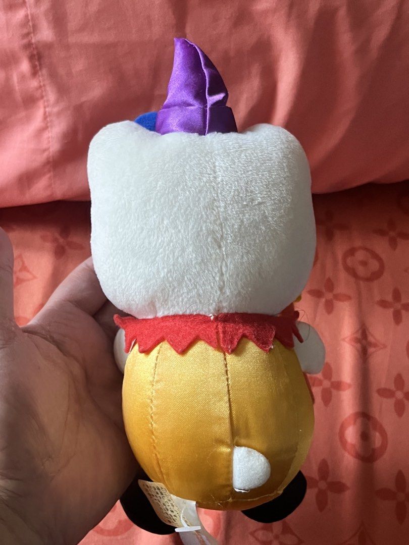 Hello kitty Halloween pumpkin wizard costume plush (Category: Plushies & Soft Toys) located in Paranaque City. Submitted by bonsaiart (Listing ID 1464818039, Image 2). Description: Pre owned Good condition 1850+sf Payment via gcash or paymaya Shipping via j&t.