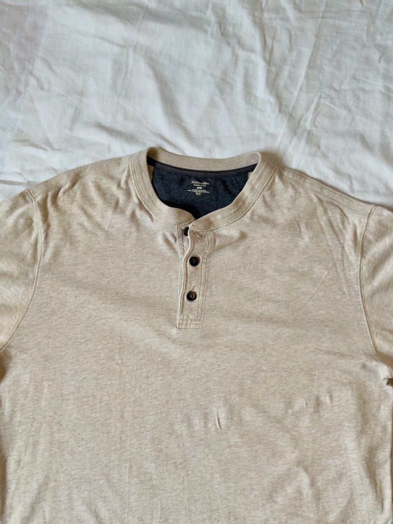 Henley Shirt (Category: Men's Grooming) located in Davao. Submitted by kelsocool (Listing ID 1464894004, Image 3). Description: SAINT JOHN’S BAY Earth Tone Henley Dimes: 27.5 - length 21.5 - width 23 - sleeve comfy material no major issue item have already been washed Color rate: 9.5/10.