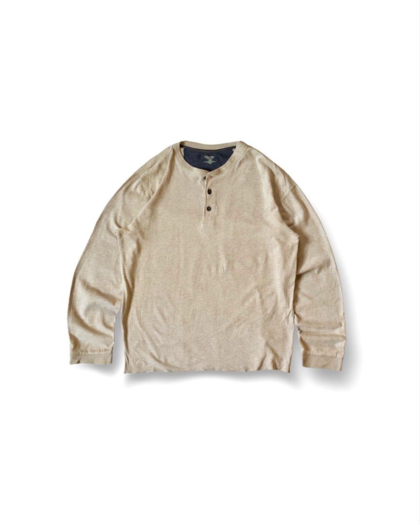 Henley Shirt (Category: Men's Grooming) located in Davao. Submitted by kelsocool (Listing ID 1464894004, Image 1). Description: SAINT JOHN’S BAY Earth Tone Henley Dimes: 27.5 - length 21.5 - width 23 - sleeve comfy material no major issue item have already been washed Color rate: 9.5/10.