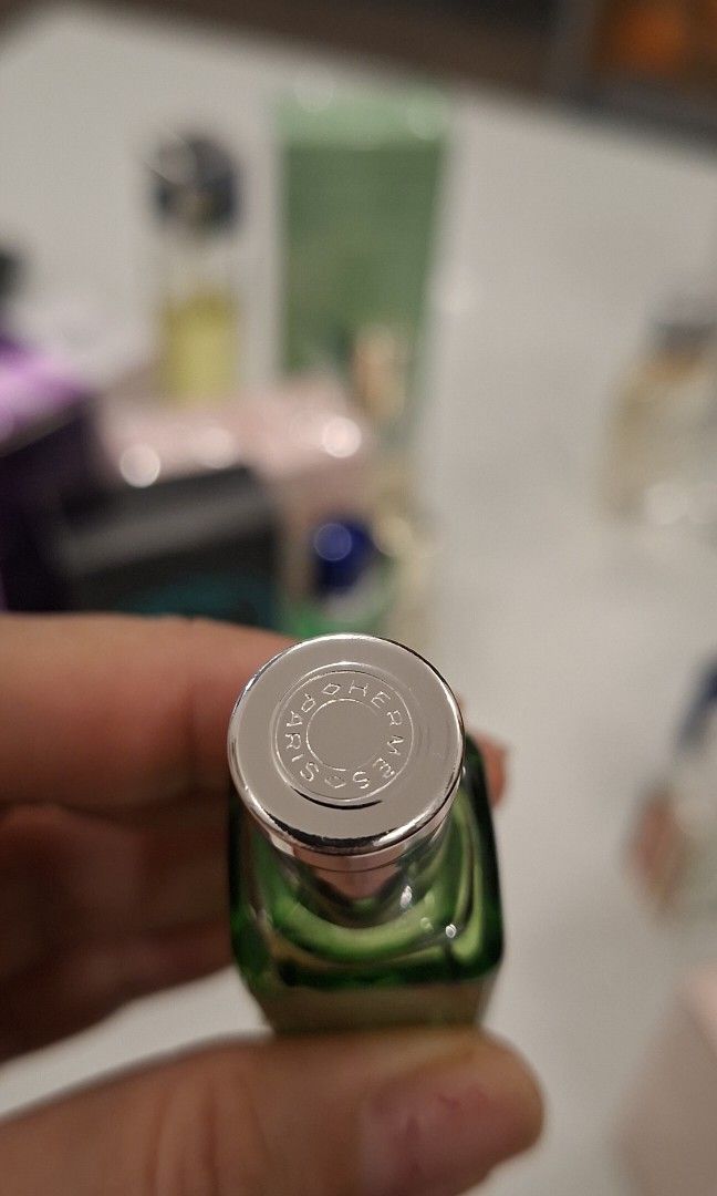 Hermes (Category: Fragrance & Deodorants) located in Cainta. Submitted by gieomana (Listing ID 1464965234, Image 3). Description: 14ml full nabili from Japan.