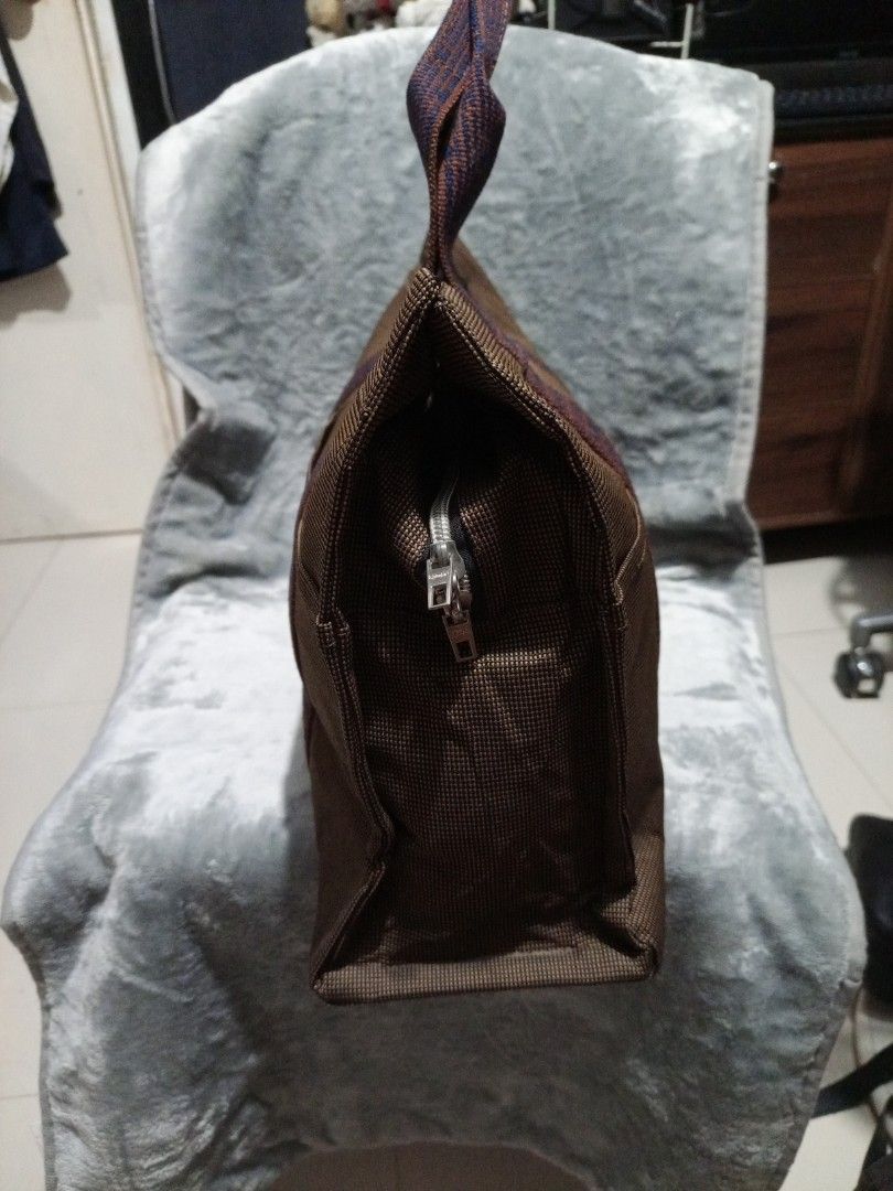 Hermes Hand Bag ( authenticity is not guaranteed ) (Category: Shoulder Bags) located in Davao. Submitted by hermiepiam75360 (Listing ID 1464908523, Image 3). Description: .