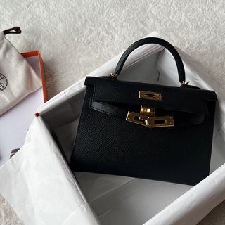 (Category: ) located in . Submitted by love.hermes (Listing ID 1464889541, Image 1). Description: .