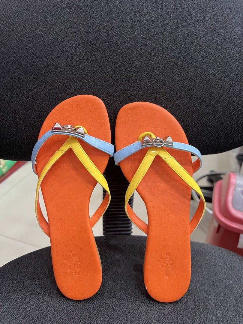 Hermes sandal (Category: Sneakers & Footwear) located in Manila. Submitted by zoeykim16 (Listing ID 1464886564, Image 1). Description: Hermes sandal Size 37 .