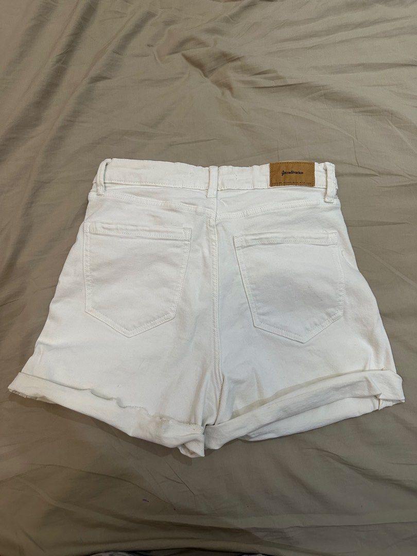 beige denim shorts (Category: Shorts) located in Cainta. Submitted by mariacarpio_ (Listing ID 1464775003, Image 3). Description: Super high rise stradivarius shorts.