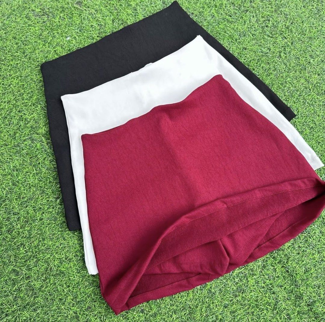 Highwaisted Mini Skirt White (Category: Skirts) located in Santa Rosa. Submitted by closetbykenny (Listing ID 1464887289, Image 1). Description: WORN ONCE SIZE 22-28 COLOR WHITE MOP: GCASH, MAYA & BDO MOD: J&T/LALAMOVE/LBC LOCATION: MANILA.