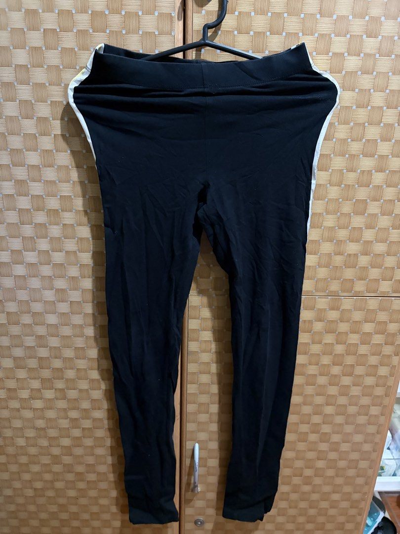 H&M Basic Organic Cotton Leggings Size 11-12Y (Category: Babies & Kids Fashion) located in Pangil. Submitted by chel_anne (Listing ID 1464842452, Image 1). Description: - Brand: H&M Basic - Material: Organic cotton with comfortable stretch - Size: EUR 152 / US 11-12Y - Design: Black with white and yellow side taping - Waistband: Elastic for easy wear - Condition: Good pre-loved condition.