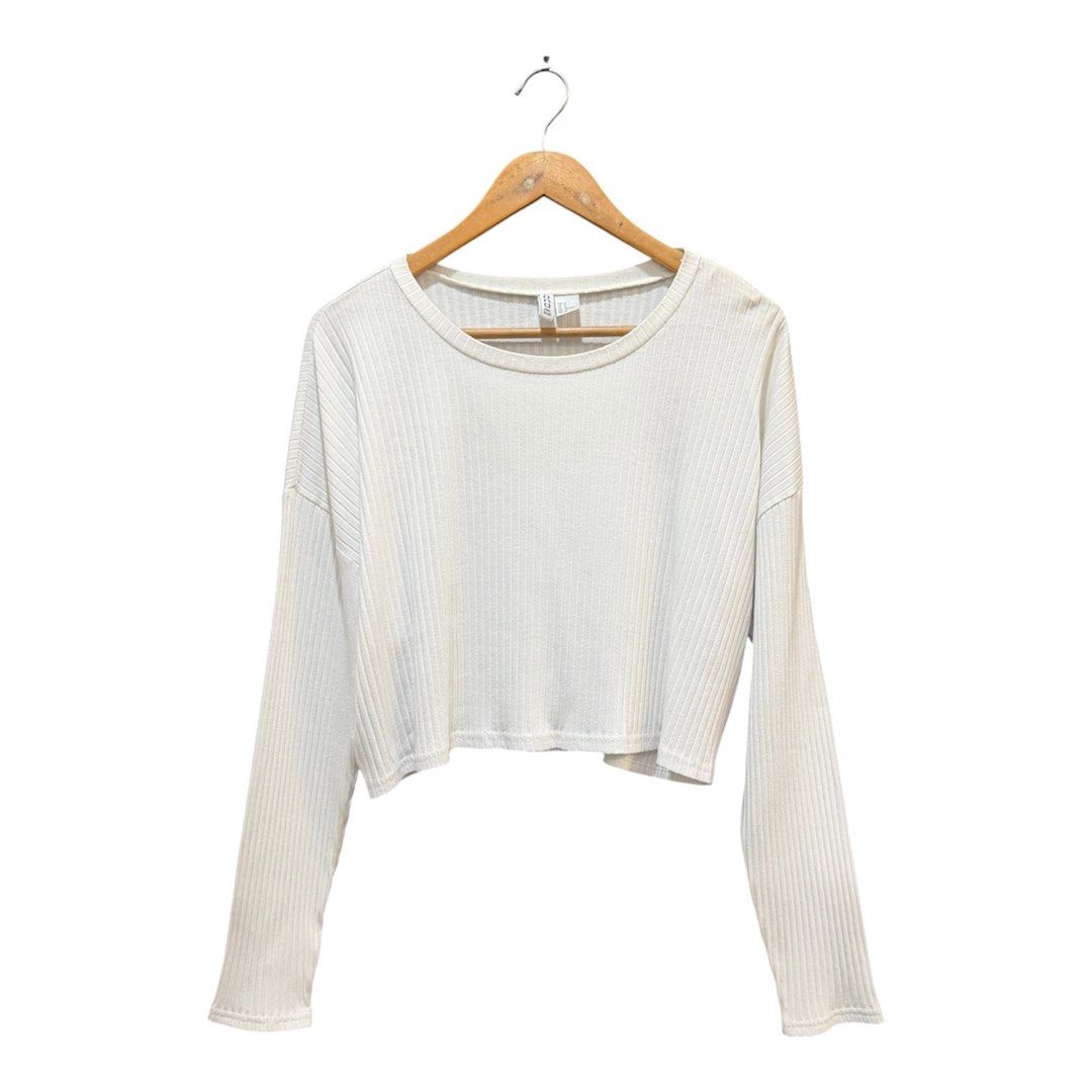H&M Basic White Ribbed Long Sleeve Crop Top (Category: Longsleeves) located in Marikina City. Submitted by lou.and.trio (Listing ID 1464915520, Image 1). Description: .