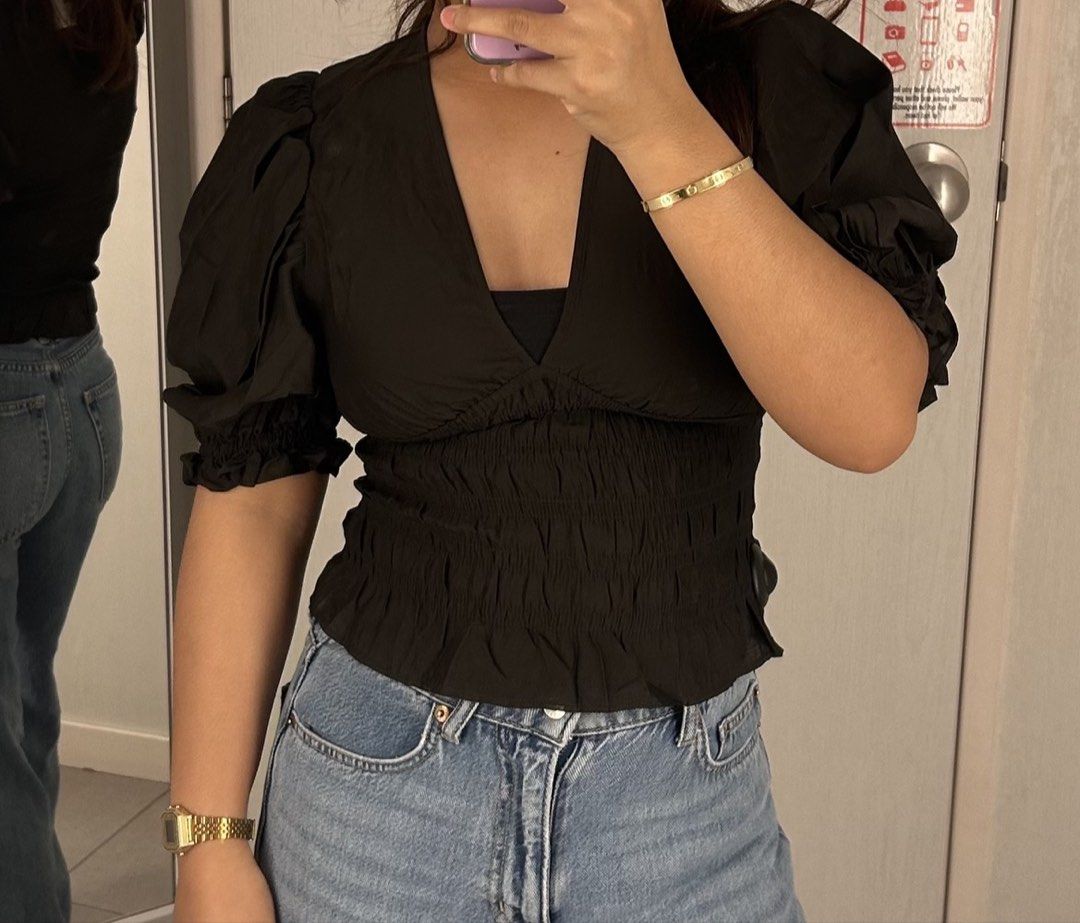 H&M brown top (Category: Blouses) located in Batac City. Submitted by cjl08 (Listing ID 1464836536, Image 3). Description: .