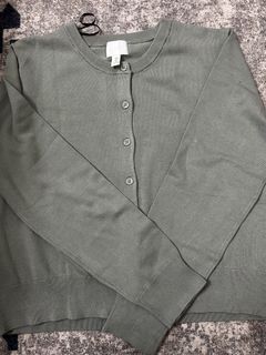 (Category: ) located in . Submitted by myownwardrobe.d (Listing ID 1464846924, Image 1). Description: .