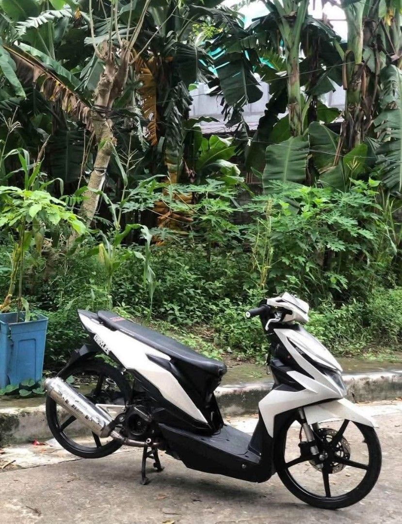 Honda beat (Category: Motorbikes for Sale) located in Manila. Submitted by zabdielbal68531 (Listing ID 1464802346, Image 1). Description: BEAT STREET FI 2019 MODEL SPECS ENKEI 17S MAGS RCB 310MM REAR SHOCK LIGHTEN FRONT SHOCK KING DRAG CALIPER BRACKET BREMBO CALIPER (COPY) RCB BRAKEMASTER (COPY) 70% CNC BOLTS WORKING STARTER WORKING ILAW SIXSEVEN 1OF1 PIPE ENGINEEE 55mm block Port & polish head 150cc injectors straight sun racing panggilid as in 