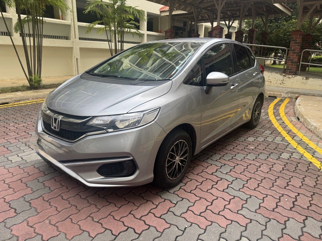 Honda Fit 1.3 G (A) (Category: Used Cars) located in Singapore. Submitted by newcrystal_ed8282 (Listing ID 1464796690, Image 3). Description: 2nd owner No need consignment. No dealers. Direct owner Low baller will not be entertain. .