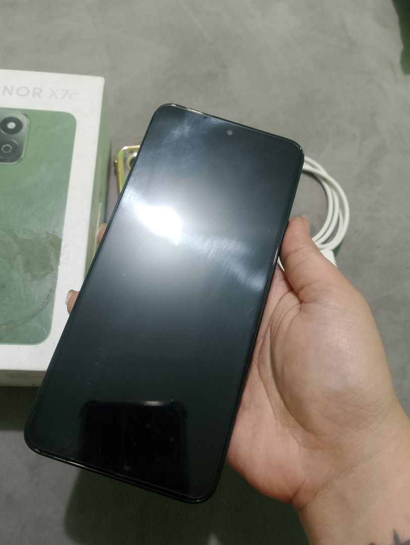 HONOR X7C (Category: Android Others) located in Marikina City. Submitted by aerahharea (Listing ID 1464965653, Image 3). Description: HONOR X7C 8+8GB HONOR RAM TURBO 256GB STORAGE 6000MAH BATTERY CAPACITY NO ISSUE SMOOTH & PRESENTABLE UNIT TG CASES CHARGER & BOX FOR SALE MARIKINA MEET UP ONLY PM ME.
