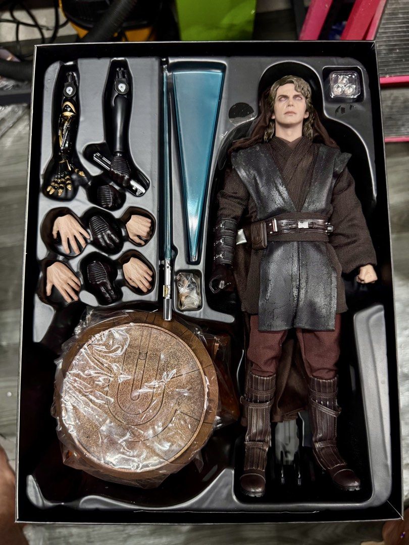 Hot toys Anakin Skywalker Dark Side (Category: Figurines & Statues) located in Paranaque City. Submitted by icko007 (Listing ID 1464839397, Image 2). Description: Hot toys Anakin Skywalker Dark Side (MMS486) Condition: Bib Complete accesories Flaking Tabard Price ₱13.9k Only Dibs now pay now / No Rush Shipping ‼️ Location Paranaque Payment Gcash/Bpi Shipping Lalamove/Lbc Buyers Risk / Fee ‼️Seller is not responsible for: lost, stolen, or damaged 