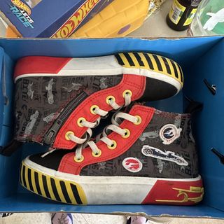 (Category: ) located in . Submitted by wevibevintage (Listing ID 1464807343, Image 1). Description: .