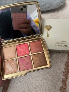 (Category: ) located in . Submitted by simplydecluttering_makeup (Listing ID 1464847445, Image 1). Description: .