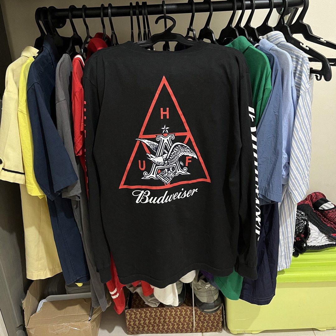 Huf x Budweiser Longsleeve (Category: Coats, Jackets and Outerwear) located in Guagua. Submitted by 2ndpick.ph (Listing ID 1464882287, Image 2). Description: Huf x Budweiser Longsleeve Dimes:18x26 Condition:9.5/10 Color rate:9.5/10 No issue 300+sf j&t ₱50luzon ₱70 visayas,Mindanao Pampanga loc.