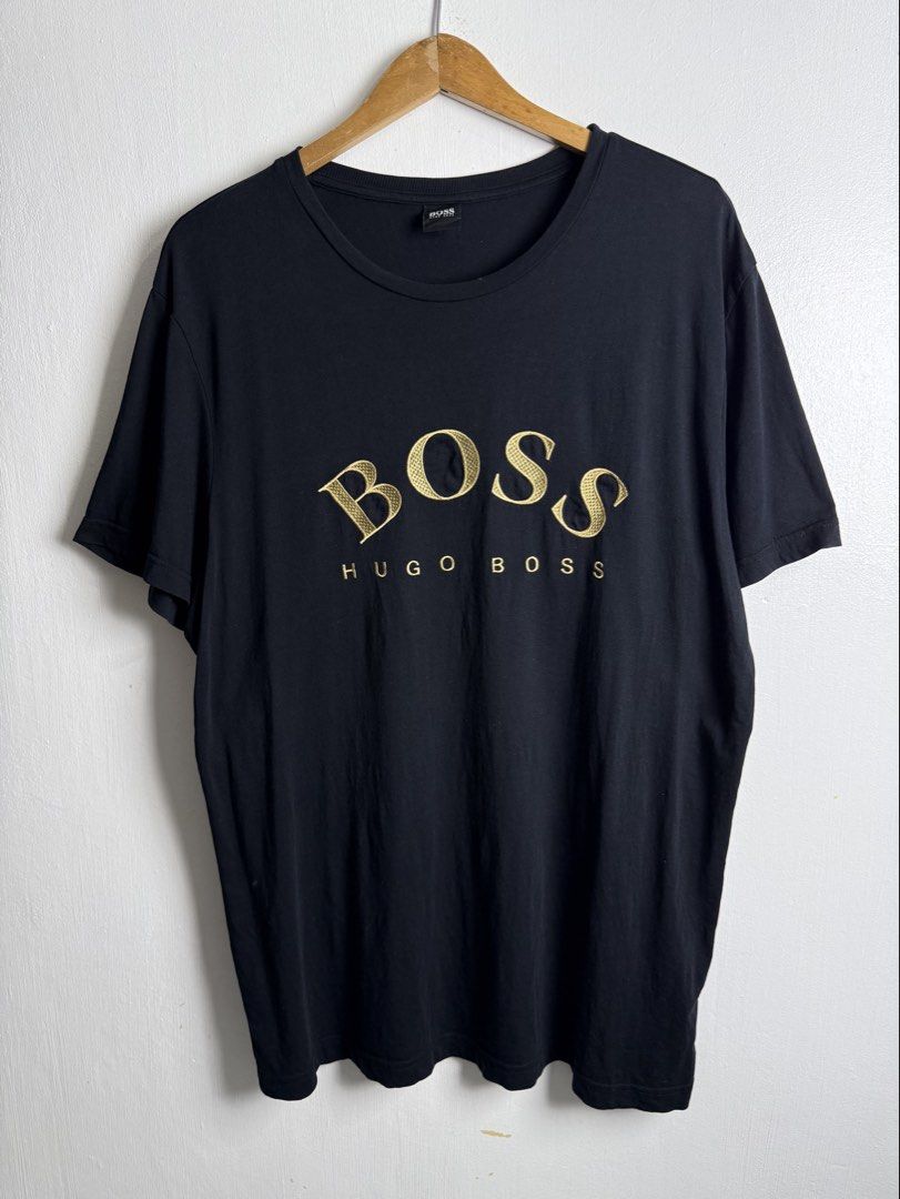 Hugo boss big logo (Category: Tshirts & Polo Shirts ) located in Daraga. Submitted by mirandillaadrian (Listing ID 1464903662, Image 1). Description: Authentic Embroid design sa front Solid nito black na black 22.5x31.5 Minimal fade print sa likod pero solid pa din.