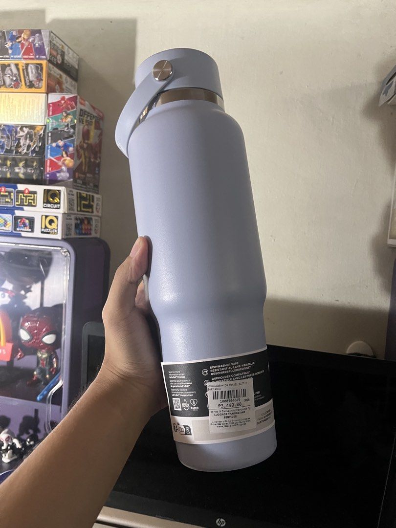 Hydro Flask Light Blue - 40oz/1.18liters (Category: Water Bottles & Tumblers) located in Antipolo. Submitted by roktin_collectibles (Listing ID 1464868230, Image 2). Description: BRAND-NEW Location: Cubao QC Payment: Cash/Gcash/GoTyme.