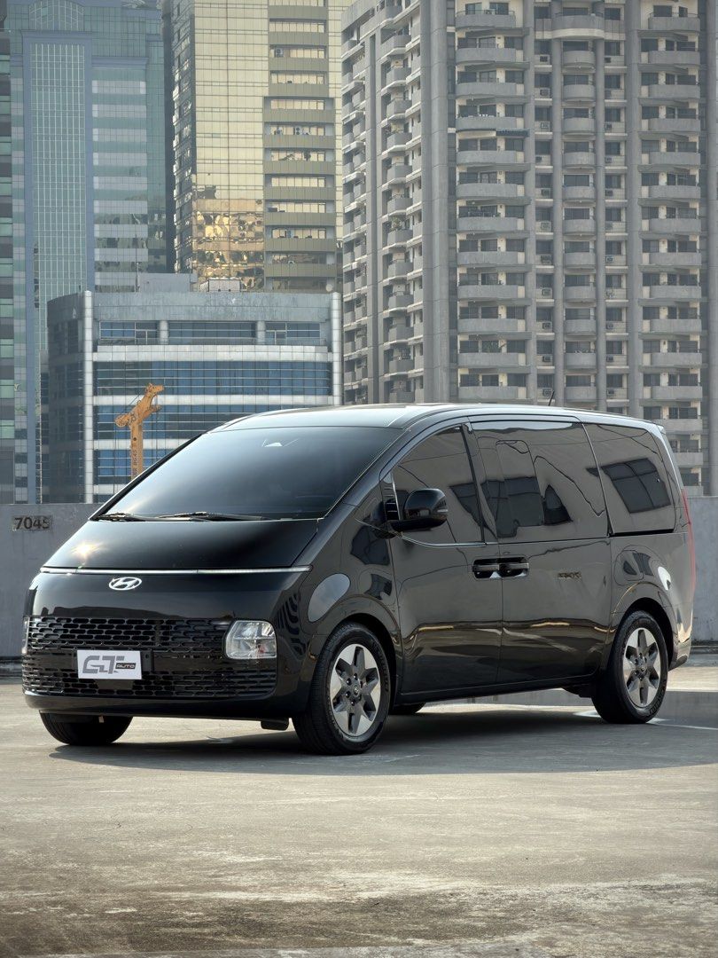 Hyundai Staria 11-seater Auto (Category: Used Cars) located in Pasig City. Submitted by gtautoph (Listing ID 1464834295, Image 3). Description: ⬛️🟥🟨 FOR SALE 🟨🟥⬛️ 2022 Hyundai Staria 2.2-Liter 4-Cylinder CRDi Turbo Diesel 8-Speed Automatic Transmission 47k Kilometers 11-seater Leather Interior Push Start Reverse Camera Bluetooth Connectivity All Original Plate # Ending: 3 📩 DM for further assistance 📍 Location: Ortigas, Pasig ☎️ 0917-818-80