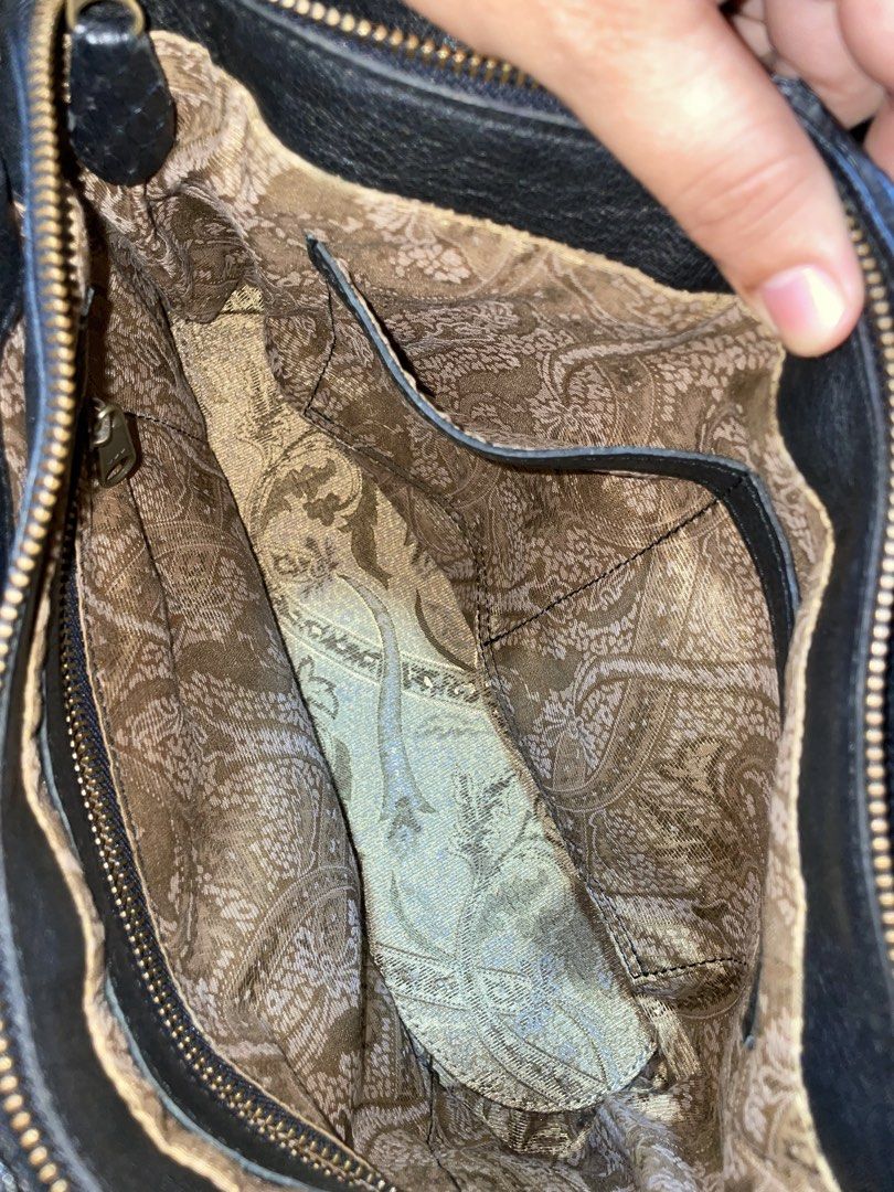 IBIZA JAPAN Genuine Python Skin Handbag (Category: Tote Bags) located in Taguig. Submitted by rainhugo (Listing ID 1464893780, Image 3). Description: -Selling an authentic, handcrafted Ibiza bag from Japan. -This rare vintage piece features genuine black python skin • Brand: IBIZA (Made in Japan) • Material: Genuine Python Skin / Genuine Leather Trim • Color: Black • Style: Top Handle Handbag / Tote Condition Details: • Overall Condition: Good, c