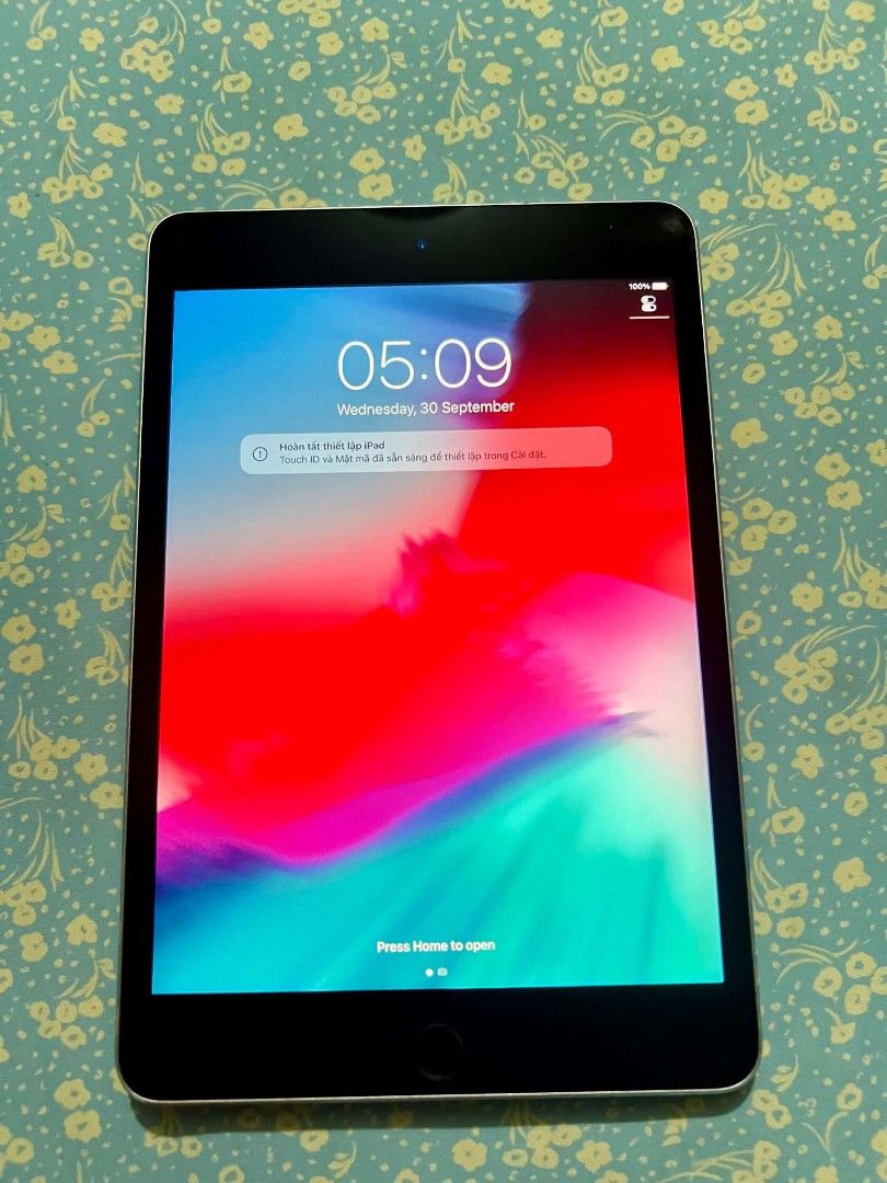 ipad mini4 128gb ios15 100%Original (Category: Other Gadgets) located in Manila. Submitted by sohaifabanto (Listing ID 1464965148, Image 1). Description: ipad mini4 128gb ios15 7'9inch 100%Original , No issue , unli reset , no history repair , Fingerprint working camera front & back malinaw yan 2ndhand normal sa minimal dents pero halos makinis pa yung unit ☺️ check first before payment sa meetup place yan ☺️ wifi use no slotsim ☺️.