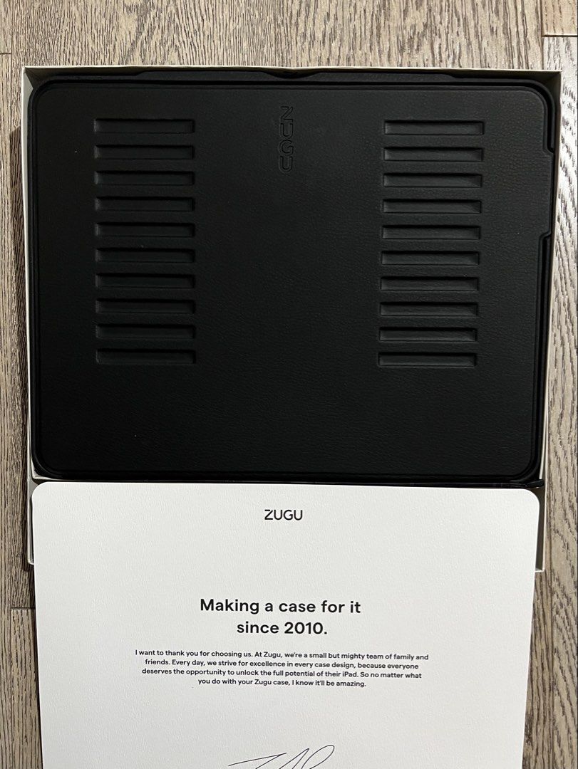 iPad Pro 12.9 Zugu Case (Category: Cases & Sleeves) located in Makati City. Submitted by casebros (Listing ID 1464942598, Image 3). Description: iPad Pro 12.9 ZUGU Case Stealth Black. Minor marks can be cleaned. Original market price is 9k-ish. Negotiable Original and lightly used. RFS: Unused and waste of storagee.