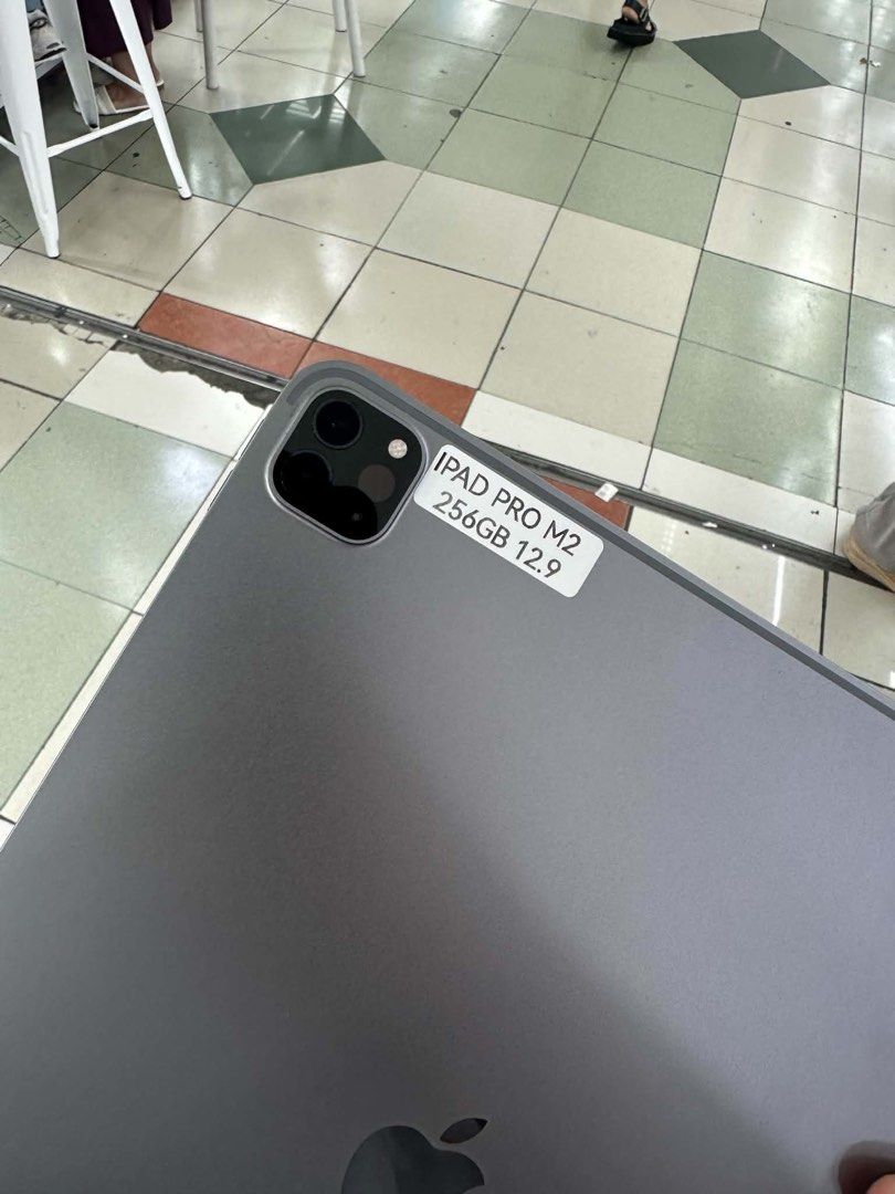 Ipad Pro M2 chip 13'Inch 256GB Wifi only No issues (Category: iPad) located in San Juan City. Submitted by najihahtelecomshop2018 (Listing ID 1464924685, Image 2). Description: Legit Store | Original unit FOR SALE | TRADE / SWAP ▫️INSTALLMENT thru: 🔸Credit Card (straight / installment) 🔸Ggives / Gcredit + 6% interest 🔸Spay Later + 6% interest (RFS: Buy and Sell any kinds of Gadgets) Description: Ipad Pro M2 chip 256GB ( other GB are also avail