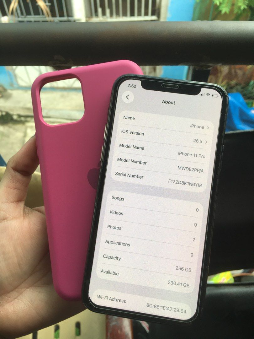 iPhone 11pro 256gb fu no issue (Category: iPhone 11 Series) located in Manila. Submitted by _alyx (Listing ID 1464940508, Image 3). Description: no issue all working 100bh truetone face id goods unli check niugan cabuyao pickup lng.
