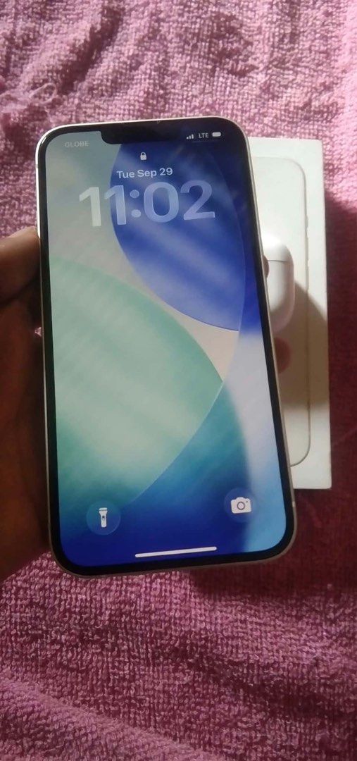 Iphone 13 (Category: iPhone 13 Series) located in Manila. Submitted by jrofit (Listing ID 1464797210, Image 3). Description: Underwarranty all orig parts rush lang.