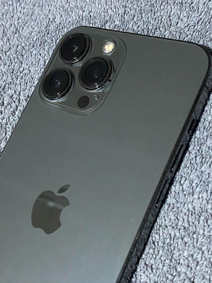 IPHONE 13 PRO MAX (Category: iPhone 13 Series) located in Manila. Submitted by waxyboy (Listing ID 1464773511, Image 1). Description: FOR SALE ‼️ IPHONE 13 PROMAX 128GB - 85% Battery Health ✅ - Face ID ✅ - LL/A Variant - True Tone ✅ - No History of Repair ✅ Issue ⚠️: - Minimal Scratch On Screen Unli Check & Reset Upon Meetup Inclusions 📦: - Unit ✔️ - Case ✔️ - Cord ✔️ 📍Location : Las Piñas City.