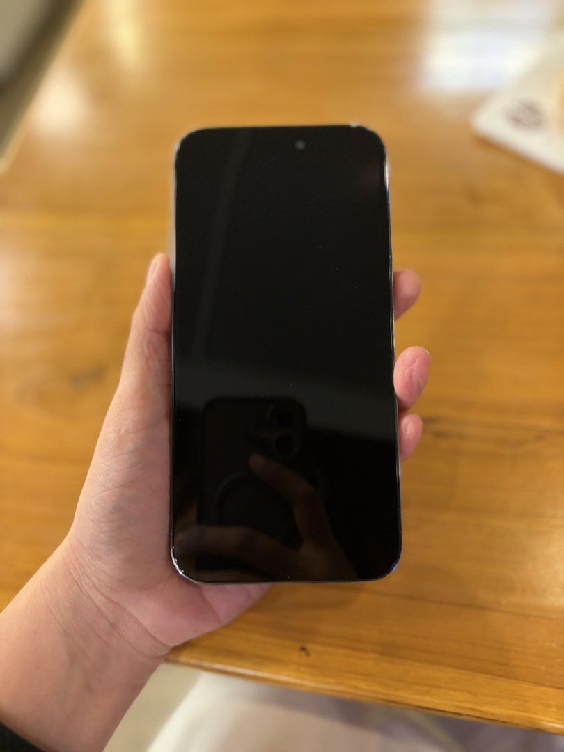 Iphone 14 promax 512gb (Category: iPhone 14 Series) located in Manila. Submitted by mabele19985011 (Listing ID 1464876314, Image 1). Description: Iphone 14prox max Unit and box Open sim (two sim slots) 512gb No issue. 100% battery health Replaced and new lcd (soft oled) Replaced and new battery No issue Unli test upon meet up Minor scratches on the sides Smooth front and back Marikina.