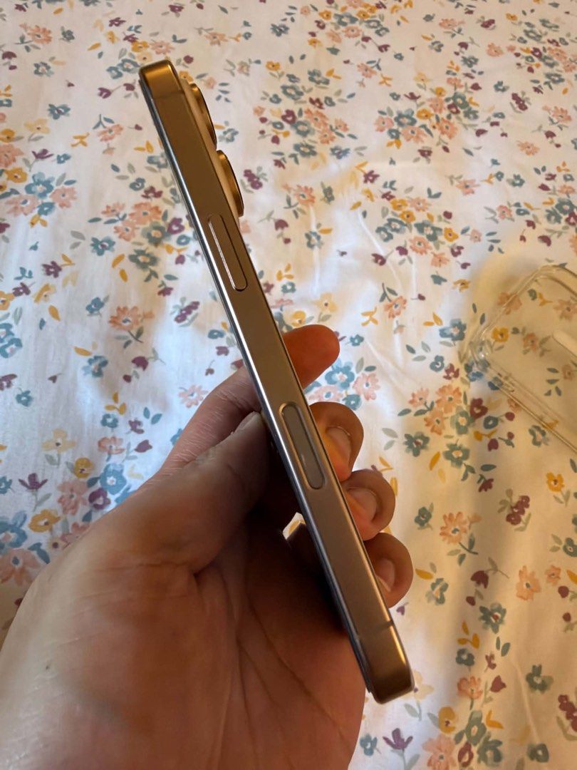 Iphone 16 Pro Desert Titanium 256GB (Category: iPhone 16 Series) located in Quezon City. Submitted by live_louisee (Listing ID 1464857780, Image 3). Description: good as new lady owned no issues no box rfs: upgrade .