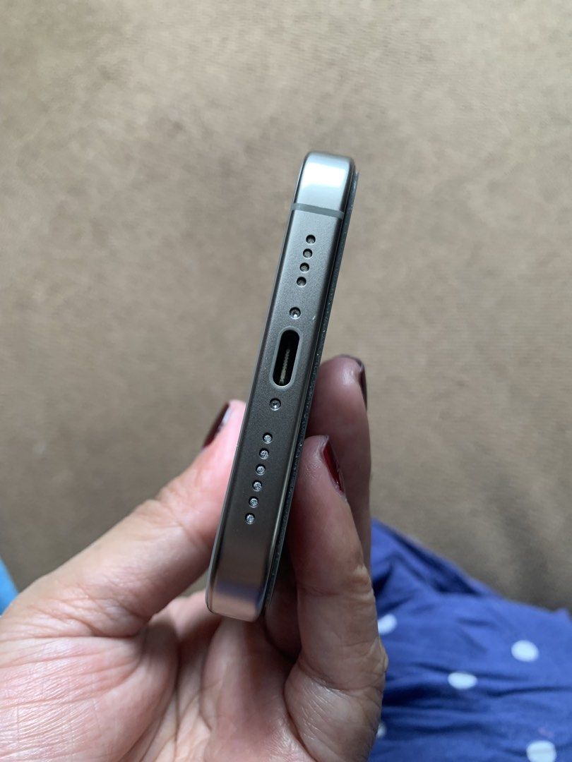 iphone 16promax (Category: iPhone 16 Series) located in Angono. Submitted by zorrobebi (Listing ID 1464815836, Image 2). Description: iphone 16 promax 256gb natural titanium 92% bh 421cycle nego for sure buyer.
