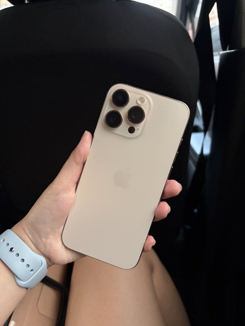 Iphone 16promax 256gb (Category: iPhone 16 Series) located in Santa Cruz, Pampanga. Submitted by itsandreiyanga (Listing ID 1464849595, Image 1). Description: US VARIANT 💯 Purchase from Apple in LAX 90% batt life 256gb Esim 98% smooth and no issue Lady used • RFS: Upgrade With box and cord Pasay loc📍.