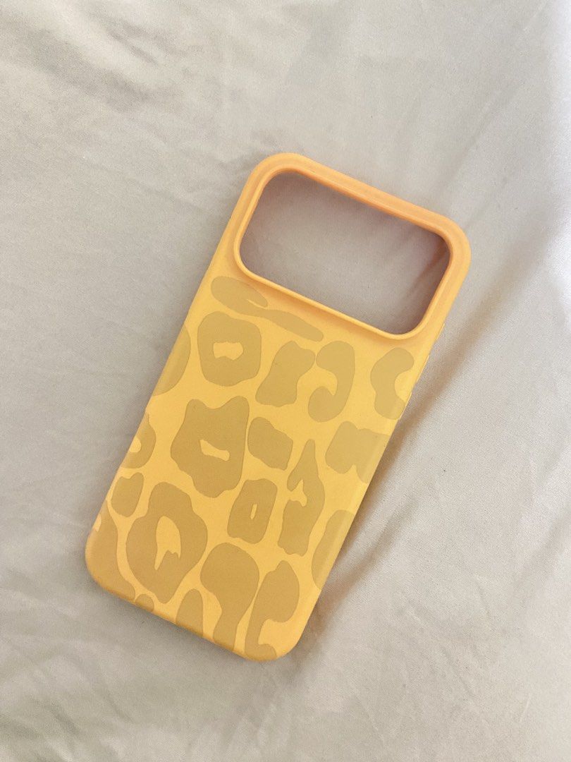 iPhone 17 Pro Max Phone Case (Category: iPhone 17 Series) located in Manila. Submitted by preloved.thengsss (Listing ID 1464891954, Image 2). Description: Preloved iPhone 17PM case..