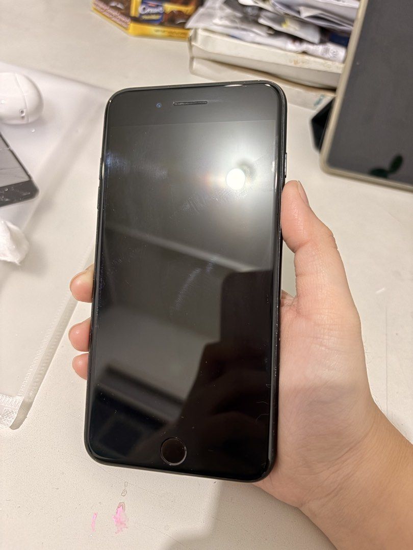 Iphone 7 plus (Category: iPhone 7 Series) located in Marikina City. Submitted by prelovedby_faith (Listing ID 1464883052, Image 2). Description: Iphone 7 plus Inclusions: phone box charger rfs: ugrade.