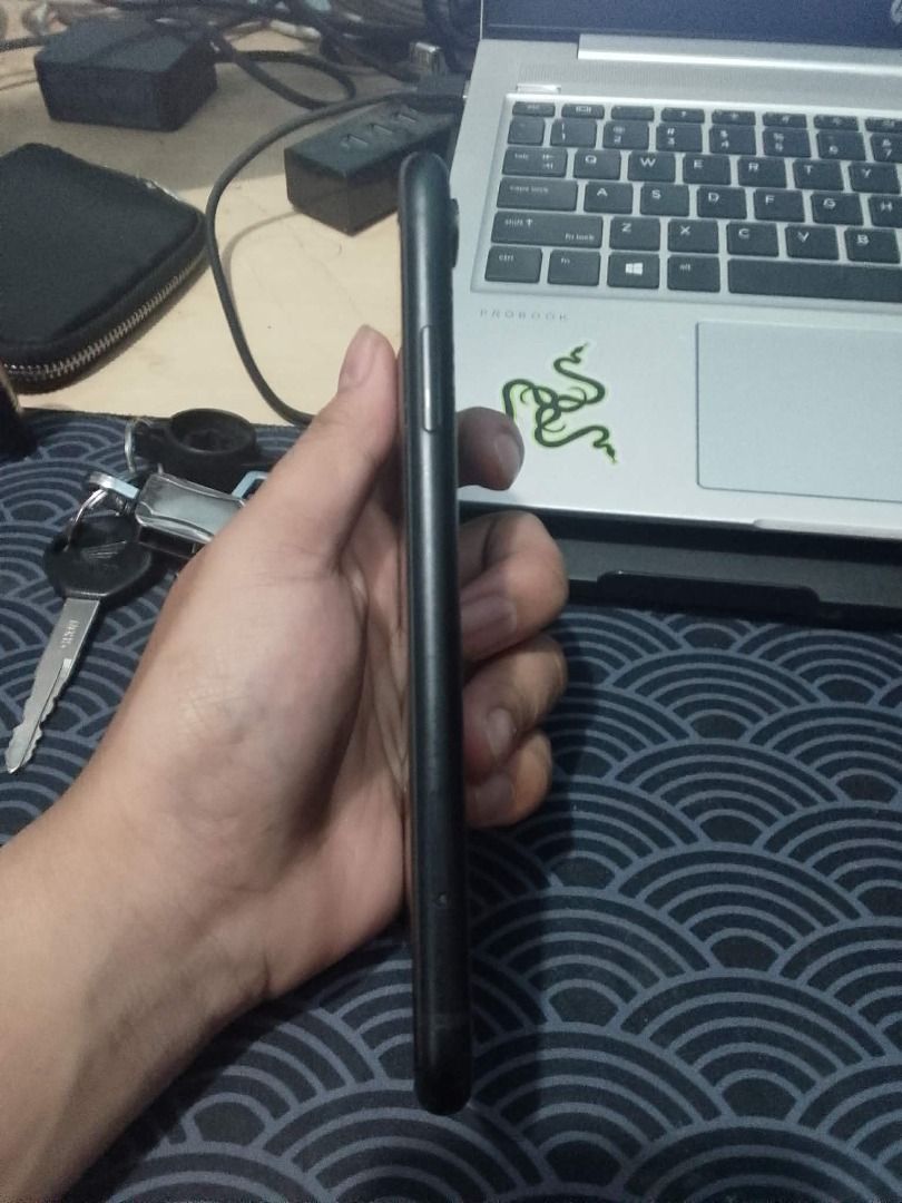 Iphone XR 256gb Black (Category: iPhone X Series) located in Caloocan City. Submitted by reaganpelo26106 (Listing ID 1464850689, Image 2). Description: 📱 FOR SALE: iPhone XR 256GB (Black), Factory Unlocked 💰 Price: ₱7,500 (slightly negotiable, but please no lowball offers 🙏) Specs & Condition ✅ Storage: 256GB ✅ Battery Health: 76% (original, never replaced) ✅ iOS 18.7.10 (latest available for XR) ✅ Face ID and True Tone working ✅ Wi-Fi and cel